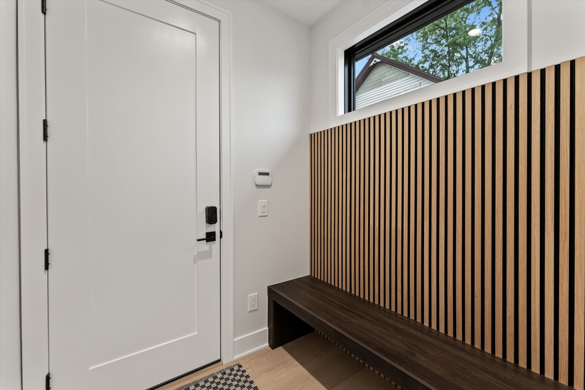 Modern New Build - 20